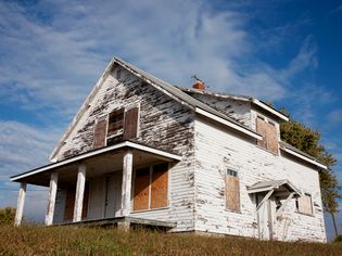 Desert Midwestern white house