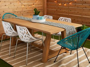 Outdoor wood table DIY plans